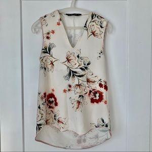 🖤Zara Floral Sleeveless Blouse